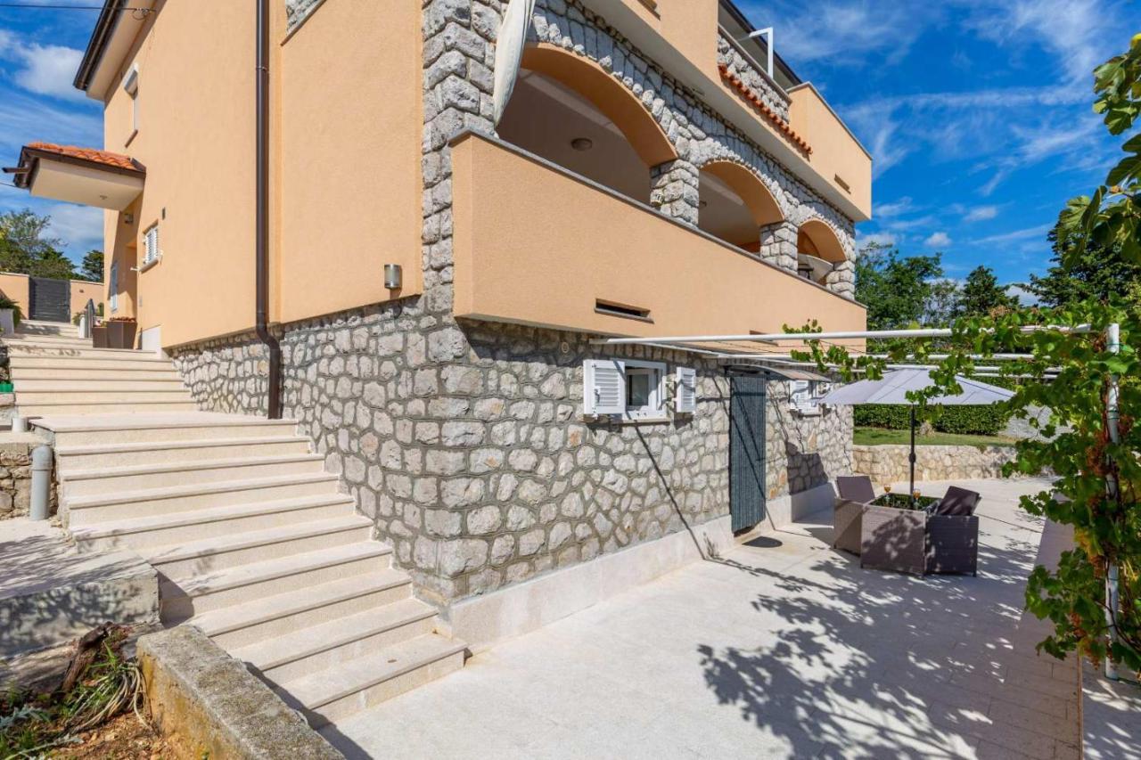Apartman Marija Novi Vinodolski Buitenkant foto